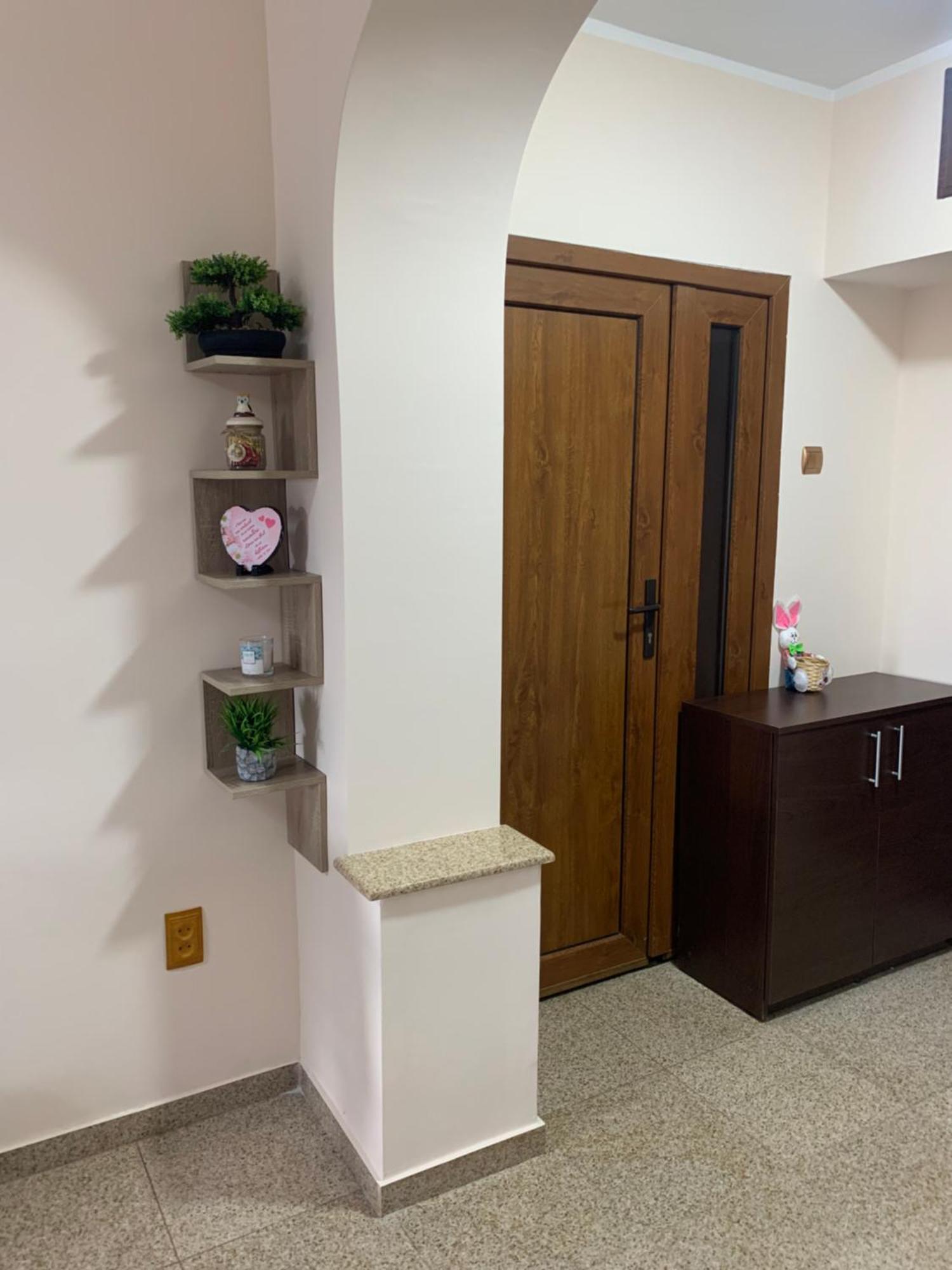 Minerva Ultracentral Apartment Craiova Exterior photo